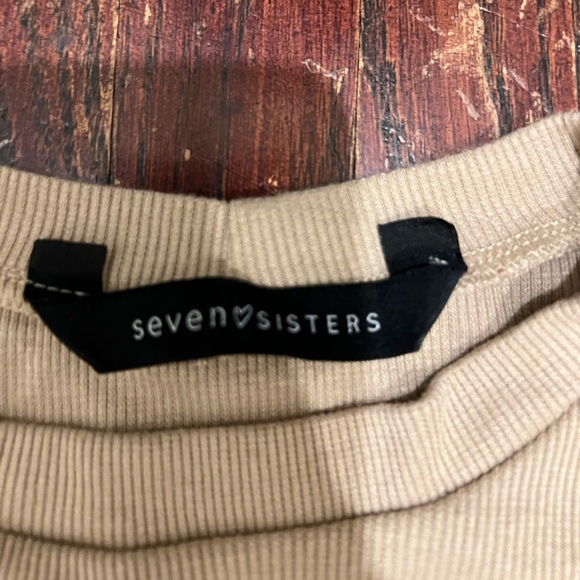 Seven sisters khaki colored cold shoulder bodycon dress - Picture 3 of 6